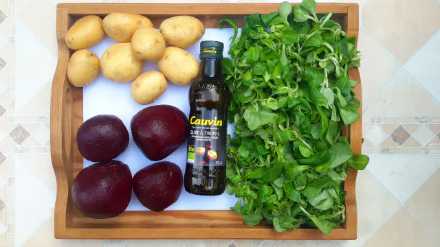 Archiduc (Grand Duke) - salad with beetroot, potatoes and lettuce salad