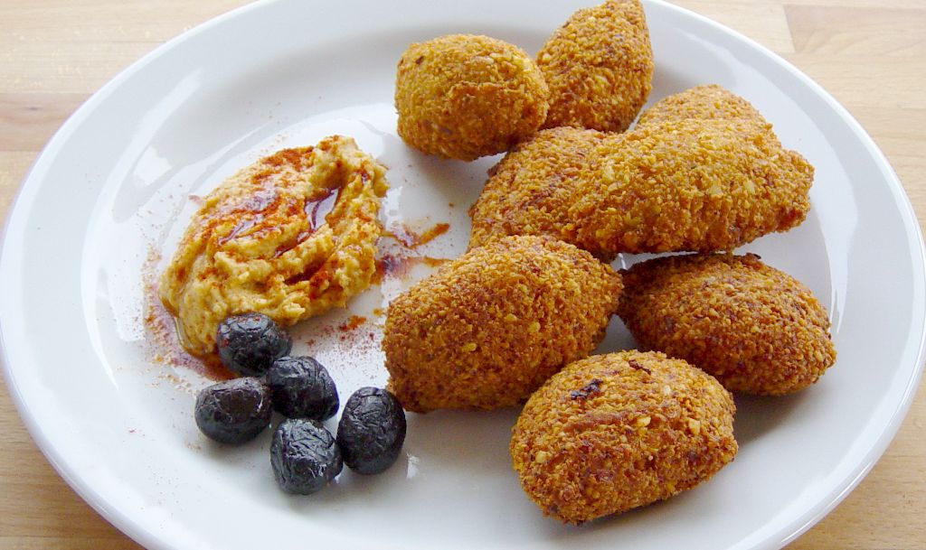 Falafel - fried balls of chickpeas - vegetarian Meatballs