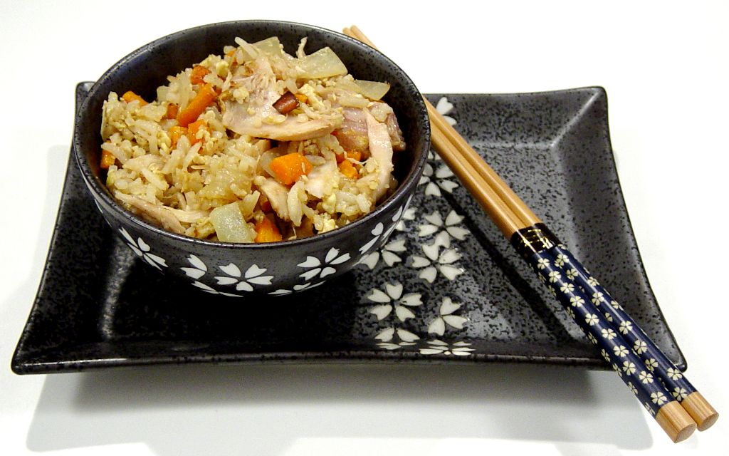 Fried rice with egg and chicken (or other meat)
