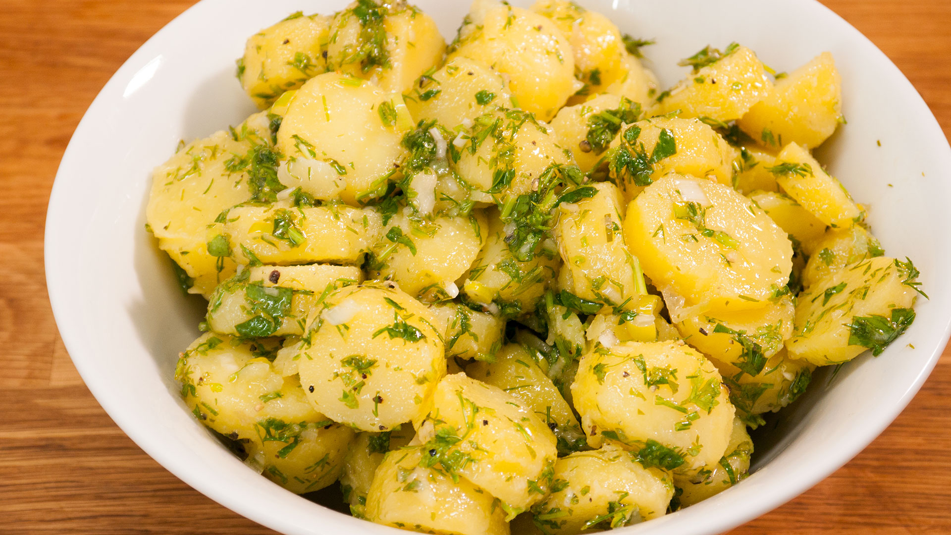 Green potato salad