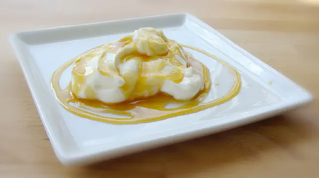 Homemade Yogurt with heavy cream and skimmed milk powder