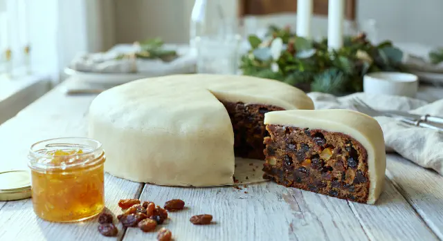 My Mother's Christmas Plum Cake