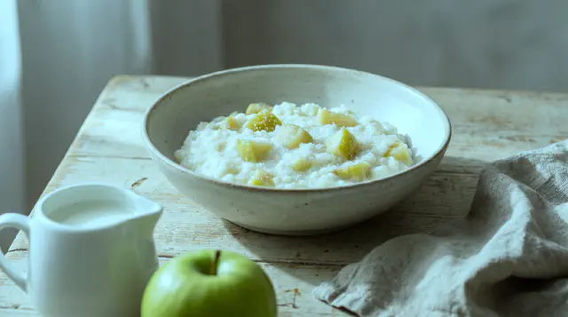Rice Porridge with Apples