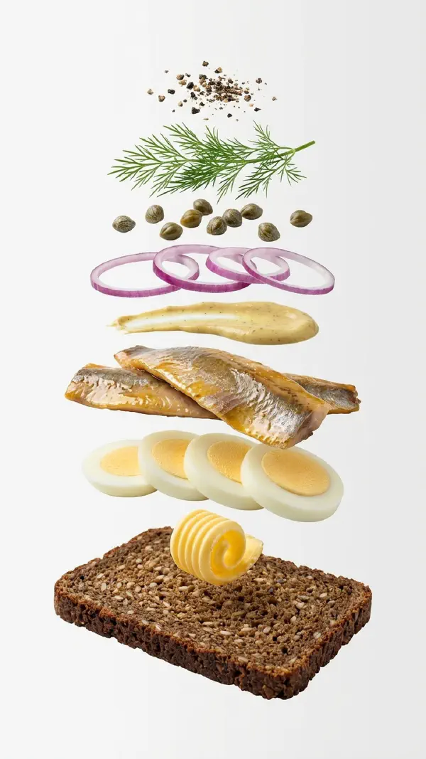 Egg with herring and mustard cream assembly © kvalifood.com
