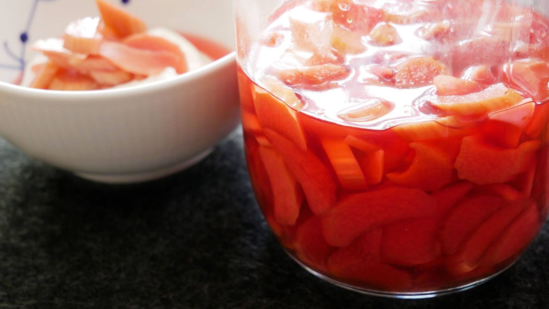 Sweet pickled rhubarb - sour, sweet and crunchy