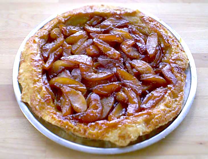 Tarte Tatin - French apple pie or pear tart with a base of puff pastry